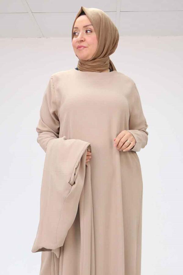 57210 Büyük Beden Renge Renk Garni Detaylı Abaya Takım - Vizon - 2