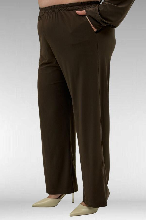 67022 Büyük Beden Omzu Taş Detaylı Sandy Pantolonlu Takım - Kahve - 4