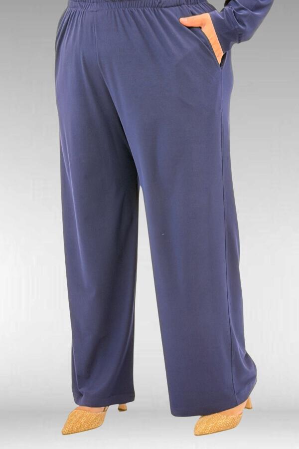 67022 Büyük Beden Omzu Taş Detaylı Sandy Pantolonlu Takım - Lacivert - 4