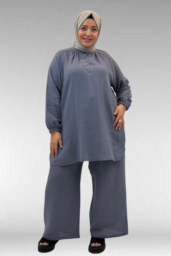 67039 Büyük Beden Yarım Patlı Sıfır Yaka Müslin Pantolonlu Takım - Antrasit - 1