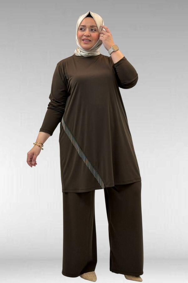 67043 Büyük Beden Püskül Detaylı Sandy Pantolonlu Takım - Kahve - 1
