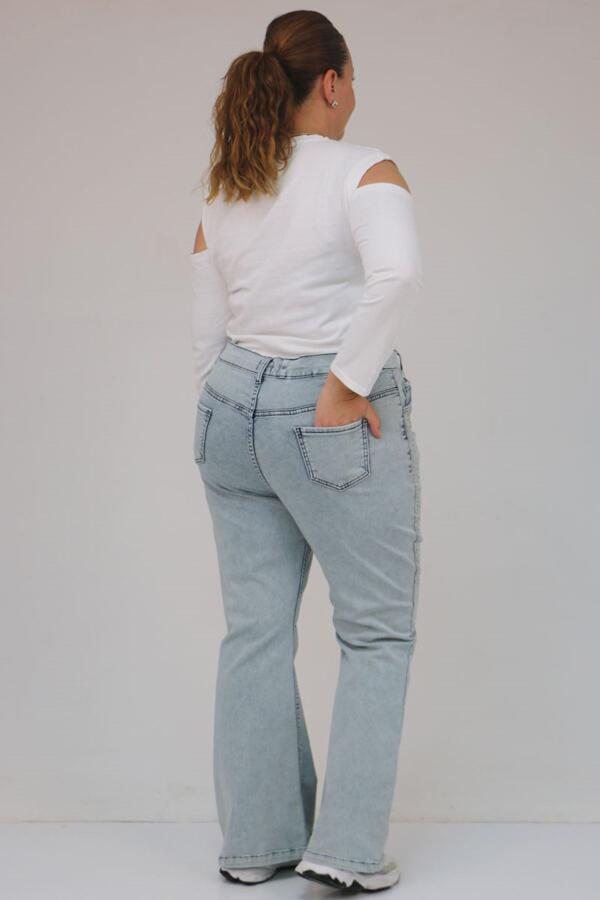 9204-1 Büyük Beden Kemerli Taş Detaylı Kot Pantolon - Kar Yıkama Buz Mavi - 3