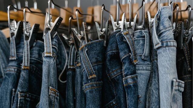 Büyük Beden Kot Pantolon Modelleri ile Kombin Önerileri