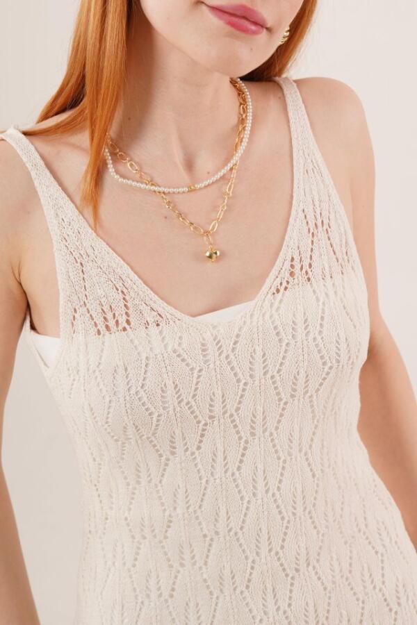 Ajurlu V Yaka Püskül Detaylı Krem Elbise - 4