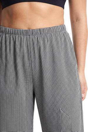 Kadın Siyah-Beyaz Kareli Büyük Beden Cepli Pijama Altı - Angelino (1)