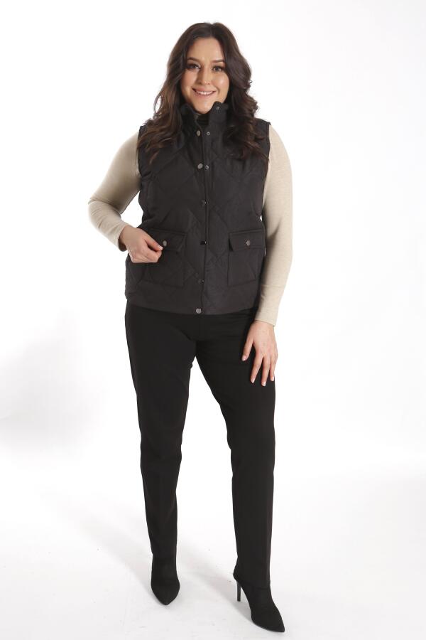 Büyük Çıt Çıt Düğmeli Kapitone Siyah Yelek - 5