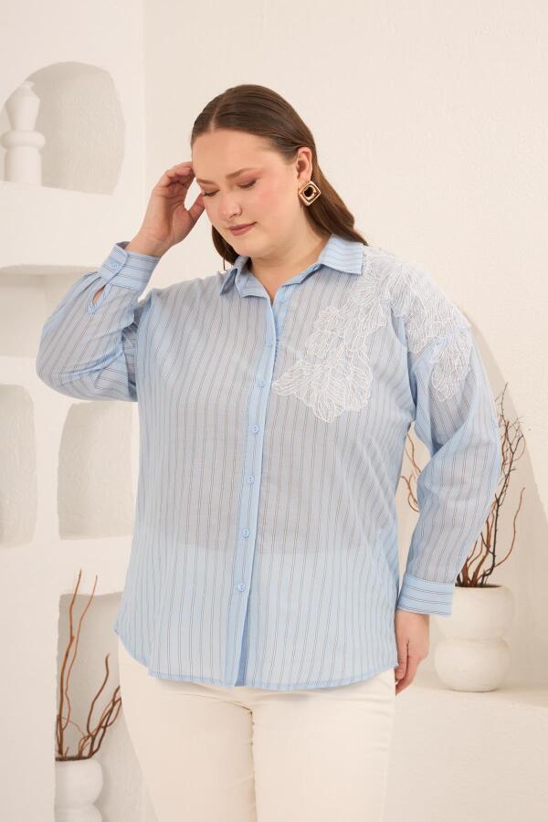 Aplikeli Çizgili Kadın Büyük Beden Uzun Kol Gömlek Mavi - 3
