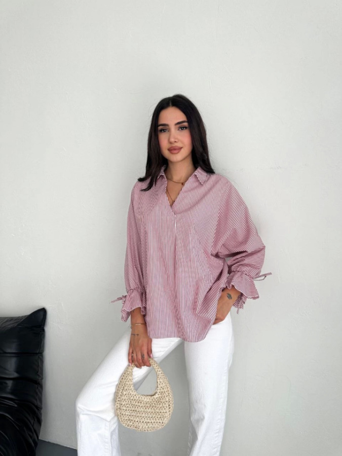 Arkası Asimetrik Yırtmaç Kesim Detaylı Cizgili Bluz Gömlek - Bordo - 1