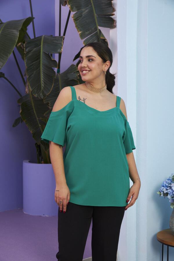 Askılı Büyük Beden Yeşil Bluz - 2