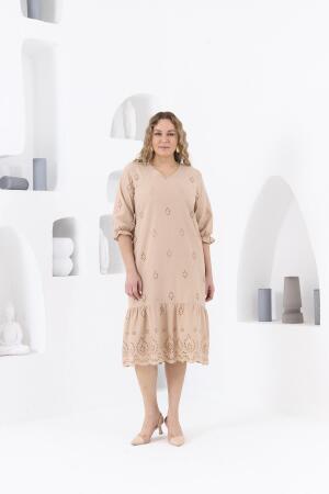 Astarlı Kolları Lastikli Brode Büyük Beden Elbise Krem - 6