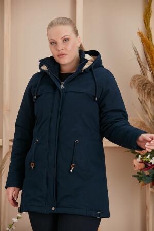 Bel Bağcık Detaylı Kapşonlu Büyük Beden Lacivert Kaban - RMG