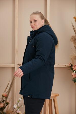 Bel Bağcık Detaylı Kapşonlu Büyük Beden Lacivert Kaban - 3