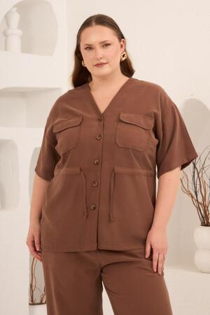 Bel Bağcık Detaylı V Yaka Kadın Büyük Beden Ceket Pantolon Takım Kahve - RMG (1)