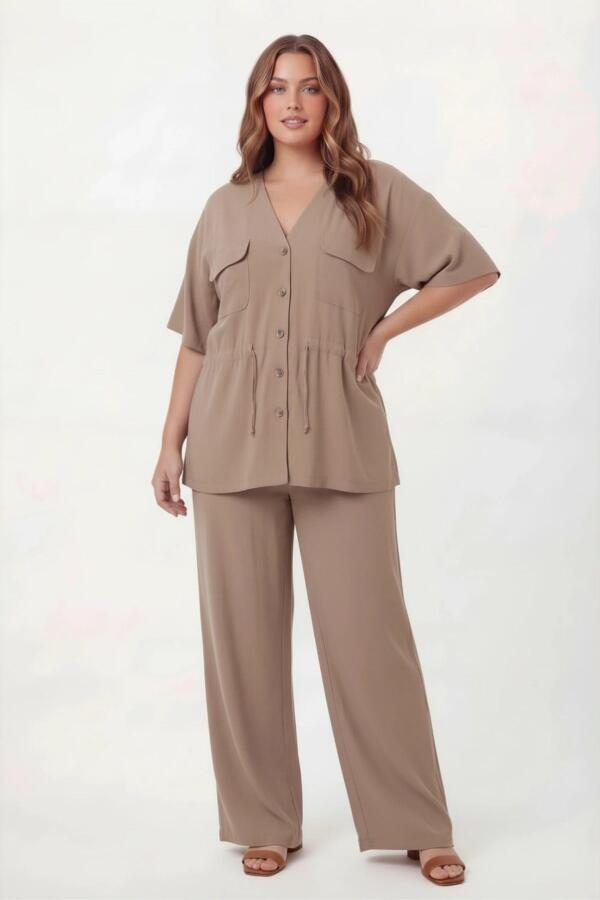 Bel Bağcık Detaylı V Yaka Kadın Büyük Beden Ceket Pantolon Takım Vizon - 1