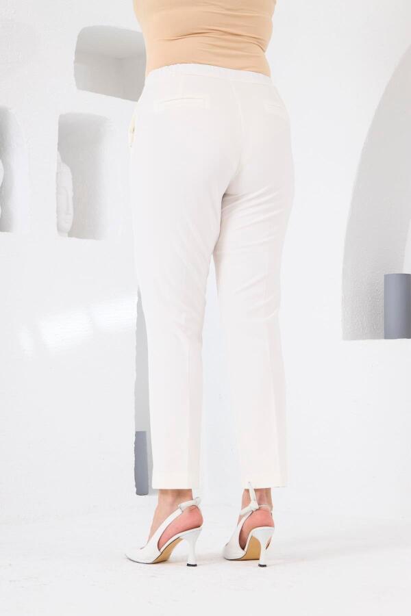 Bel Lastikli Paça Mini Yırtmaçlı Büyük Beden Ekru Kumaş Pantolon - 5