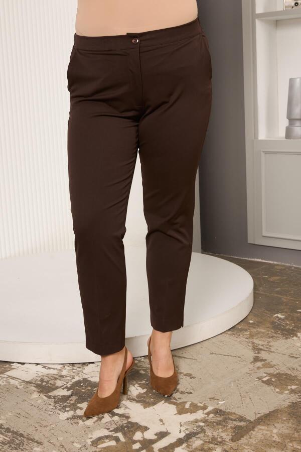 Bel Lastikli Paça Mini Yırtmaçlı Büyük Beden Kahve Kumaş Pantolon - 5