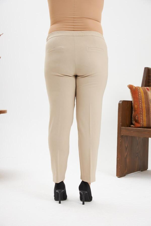 Bel Lastikli Paça Mini Yırtmaçlı Büyük Beden Krem Kumaş Pantolon - 4