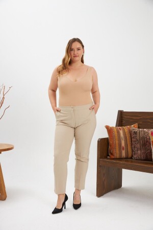 Bel Lastikli Paça Mini Yırtmaçlı Büyük Beden Krem Kumaş Pantolon - 5