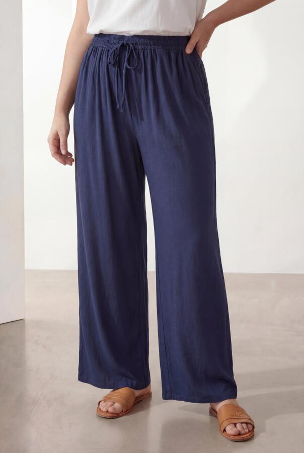 Beli Lastikli Bağcık Detaylı Kadın Büyük Beden Pantolon Lacivert - 1