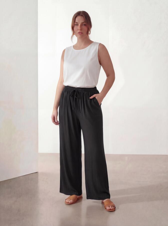 Beli Lastikli Bağcık Detaylı Kadın Büyük Beden Pantolon Siyah - 3