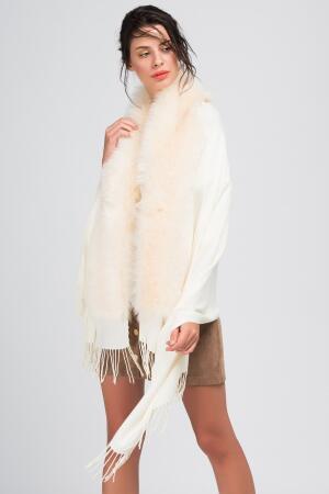 Beyaz Kürklü Püsküllü Panço NW11293 - Angelino Butik