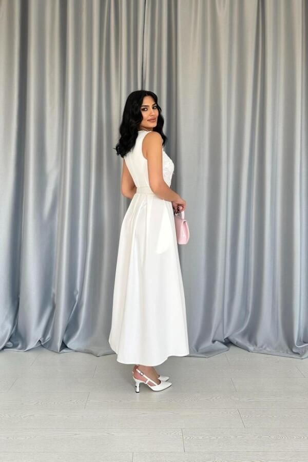 Beyaz Önü Dantel Detaylı Kemerli Elbise - 4