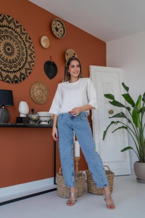 Beyaz Püskül Detaylı Bluz - 2