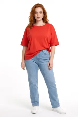 Büyük Beden Bisiklet Yaka Brode Detaylı Düşük Omuz Pamuklu Tişört - Shape of You (1)