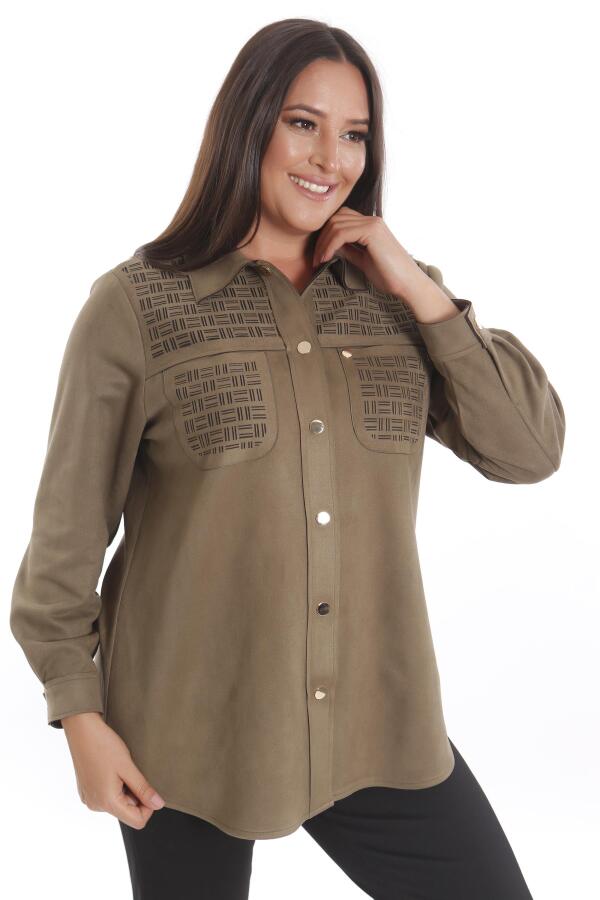 Büyük Beden Çıt Çıt Düğmeli Cep ve Omuz Lazer Kesim Detaylı Haki Süet Gömlek - 1