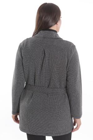 Büyük Beden Deri Cep Detaylı Kemerli Siyah Ceket - 9