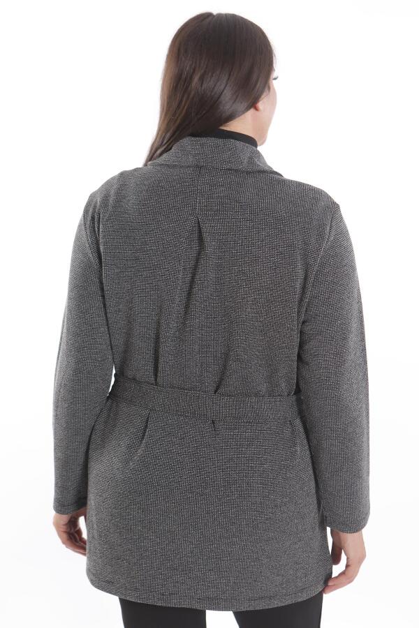 Büyük Beden Deri Cep Detaylı Kemerli Siyah Ceket - 9