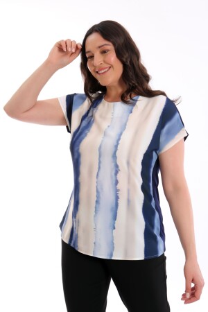 Trend42plus Büyük Beden Desenli Düşük Kol Basic Lacivert Bluz - 3