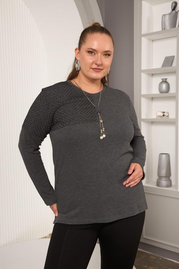 Büyük Beden File ve Kolye Detay Bluz Antrasit - 3