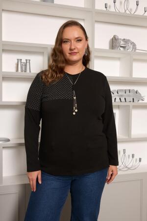 Büyük Beden File ve Kolye Detay Bluz Siyah - RMG