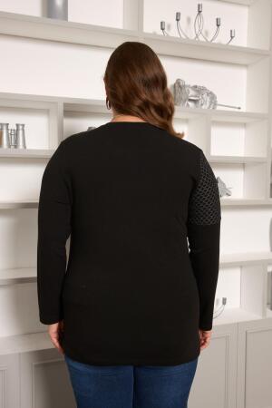 Büyük Beden File ve Kolye Detay Bluz Siyah - 5