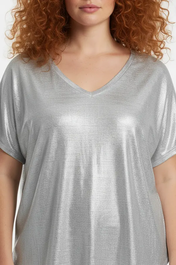 Büyük Beden Gümüş Metalik V Yaka Parlak T-shirt - 2