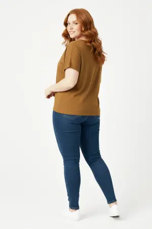 Büyük Beden İşlemeli Kalp Detaylı T-shirt - 4