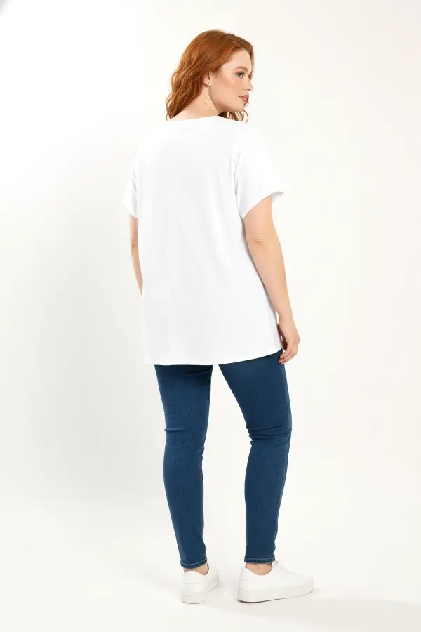 Büyük Beden İşlemeli Kalp Detaylı T shirt - 4
