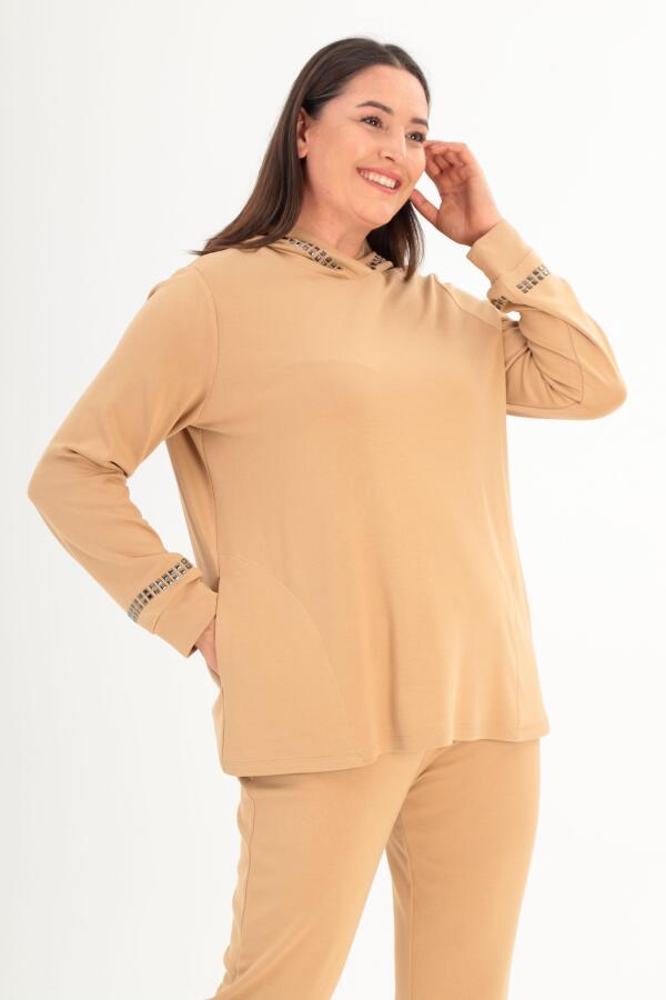 Trend42plus Büyük Beden Kapüşon Yaka Sweat Pantolon Bej Takım - 2