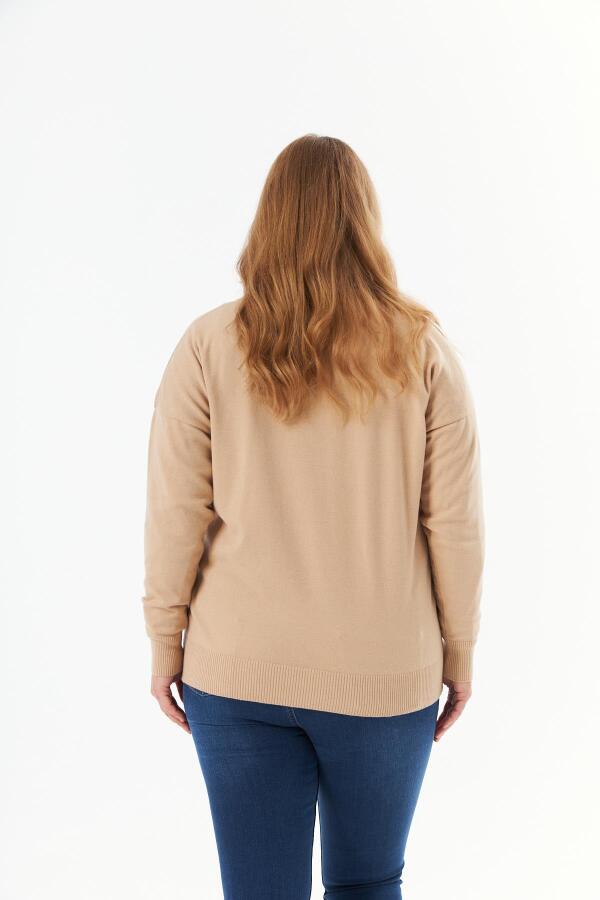 Büyük Beden Kaşmir Karışımlı V Yaka Baskılı Triko Kazak Vizon - 7