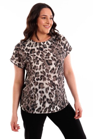 Trend42plus Büyük Beden Leopar Desenli Düşük Kol Siyah Bluz - 1