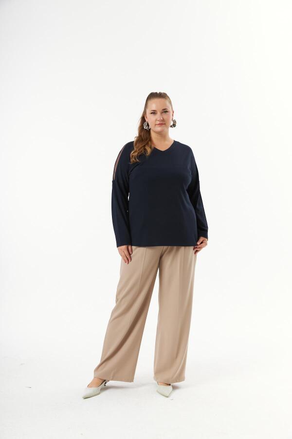 Büyük beden Omuz ve Sırt Taş Detay Örme Bluz Lacivert - 4