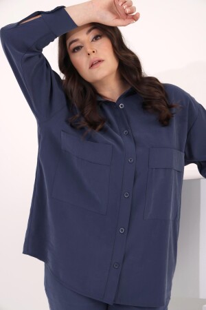 Trend42plus Büyük Beden Oversize Süs Cep Detaylı İndigo Gömlek Pantolon Takım - 8