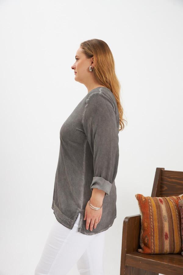 Büyük Beden Pul Payet Detay Bluz Füme - 4