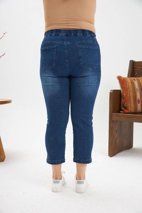 Büyük Beden Taş Detay Denim Kapri Kim. Mavi - 4
