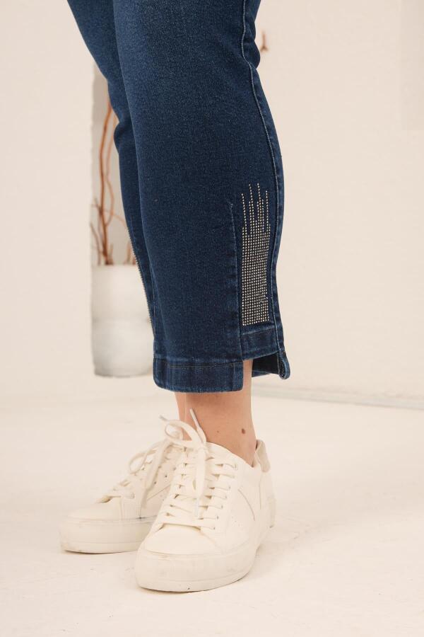 Büyük Beden Taş Detay Denim Kapri Lacivert - 3