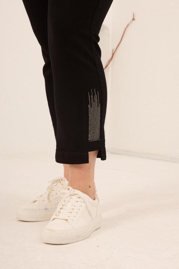 Büyük Beden Taş Detay Denim Pantolon Siyah - 3