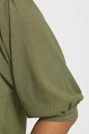 Büyük Beden V Yaka Hacimli Kısa Kollu Dokulu Kumaş Rahat Kesim Bluz - 4