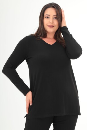 Trend42plus Büyük Beden V Yaka Yırtmaçlı Basic Siyah Bluz - 1