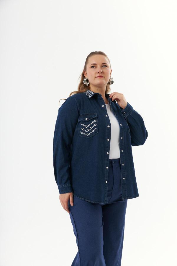 Büyük Beden Yaka ve Cep Aksesuarlı Denim Gömlek Mavi - 3